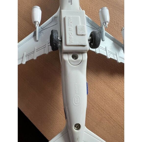 Toysmith Parcel Service Plane Model 04/12 8” - Picture 8 of 9